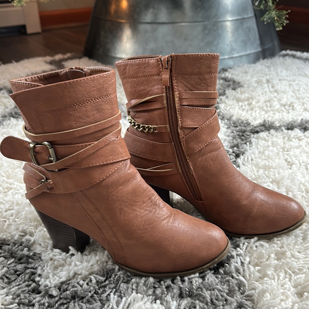 Size 8 Western Booties